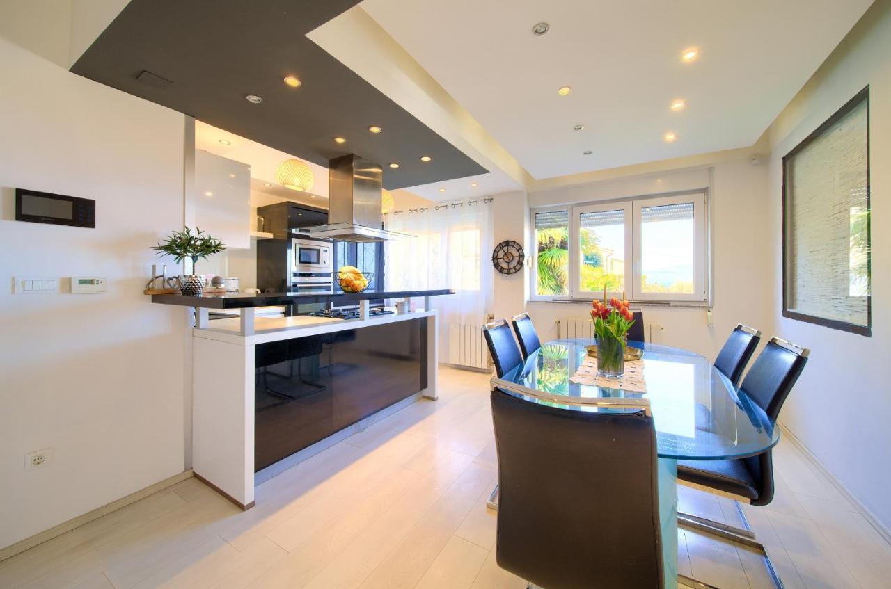 Apartament Luxury Vanessa, *