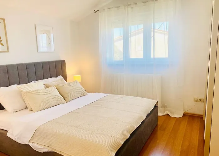 Luxury Apartments Vanessa, Njivice